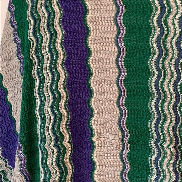 BCBG OVERSIZED M/L STRIPED SHRUG - Picture 3 of 5